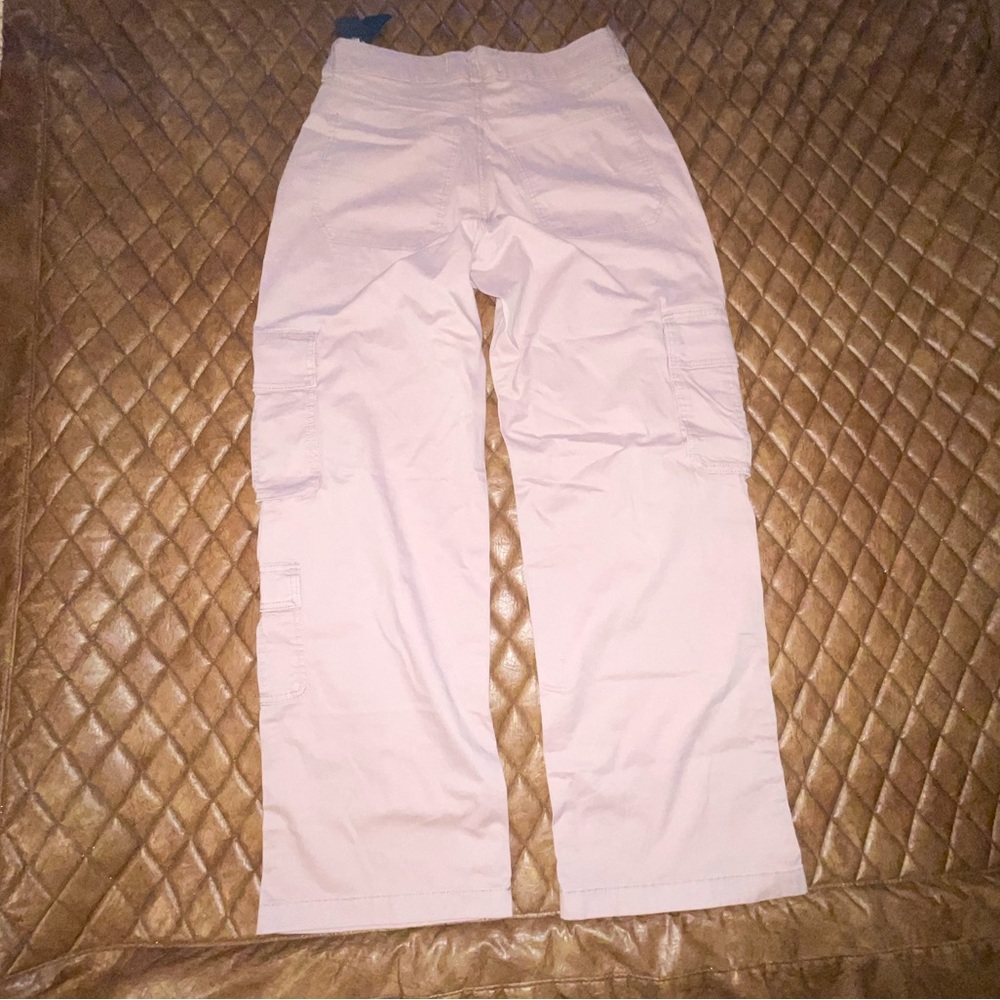 Cargos - Picture 4 of 6